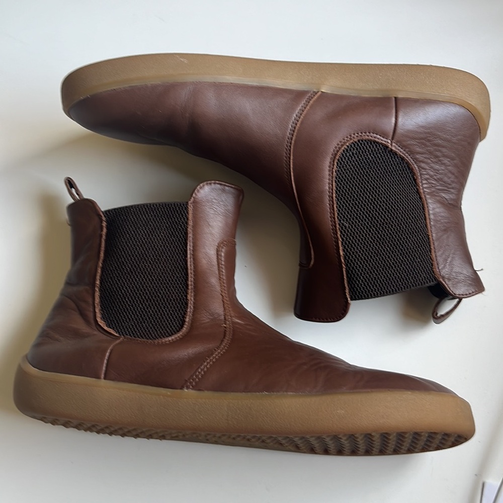 Be Lenka Barefoot Boots
Entice Neo - Dark Brown